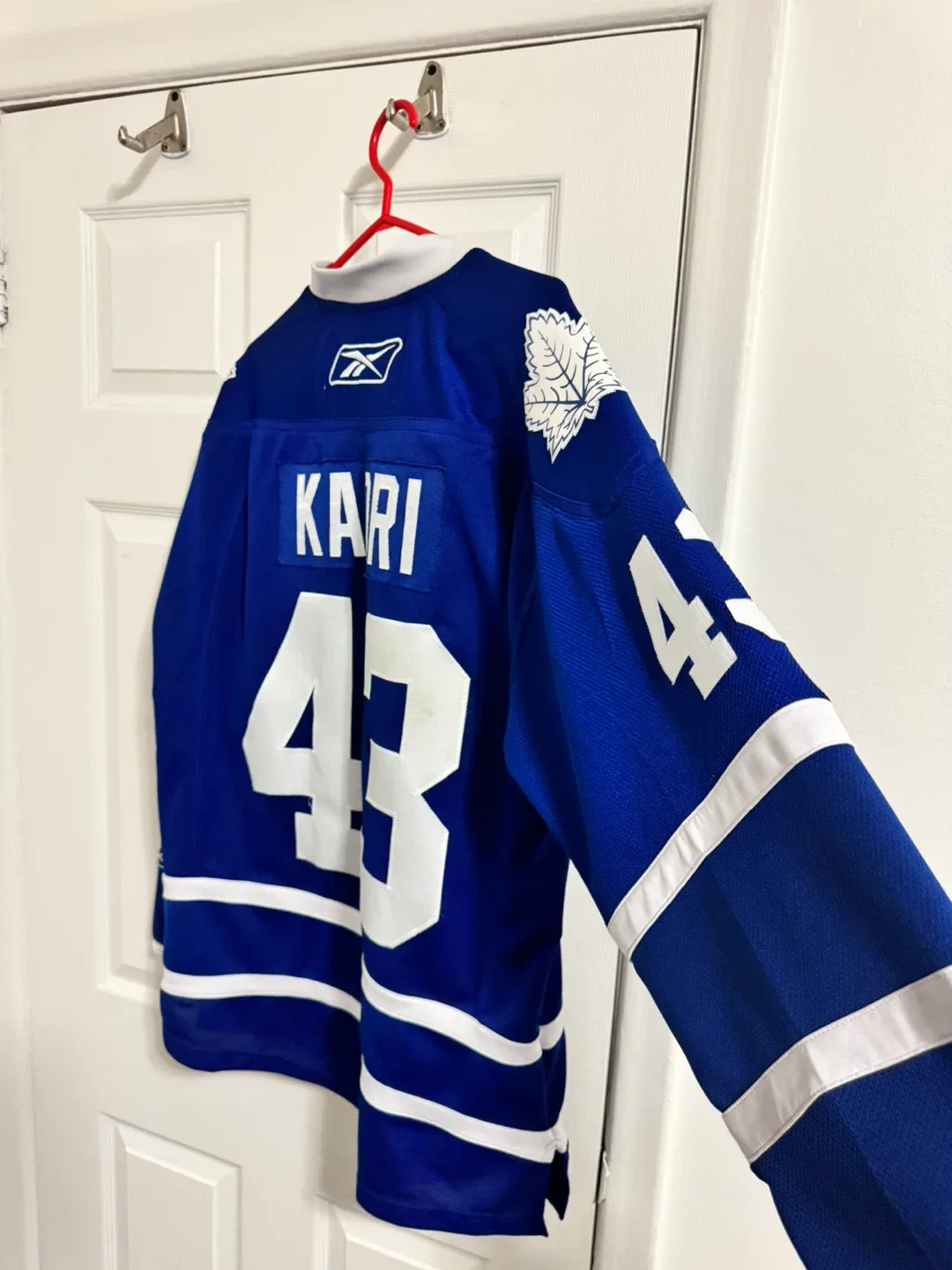 Nazem Kadri Toronto Maple Leaf Jersey 43 (medium) image indicator(9)