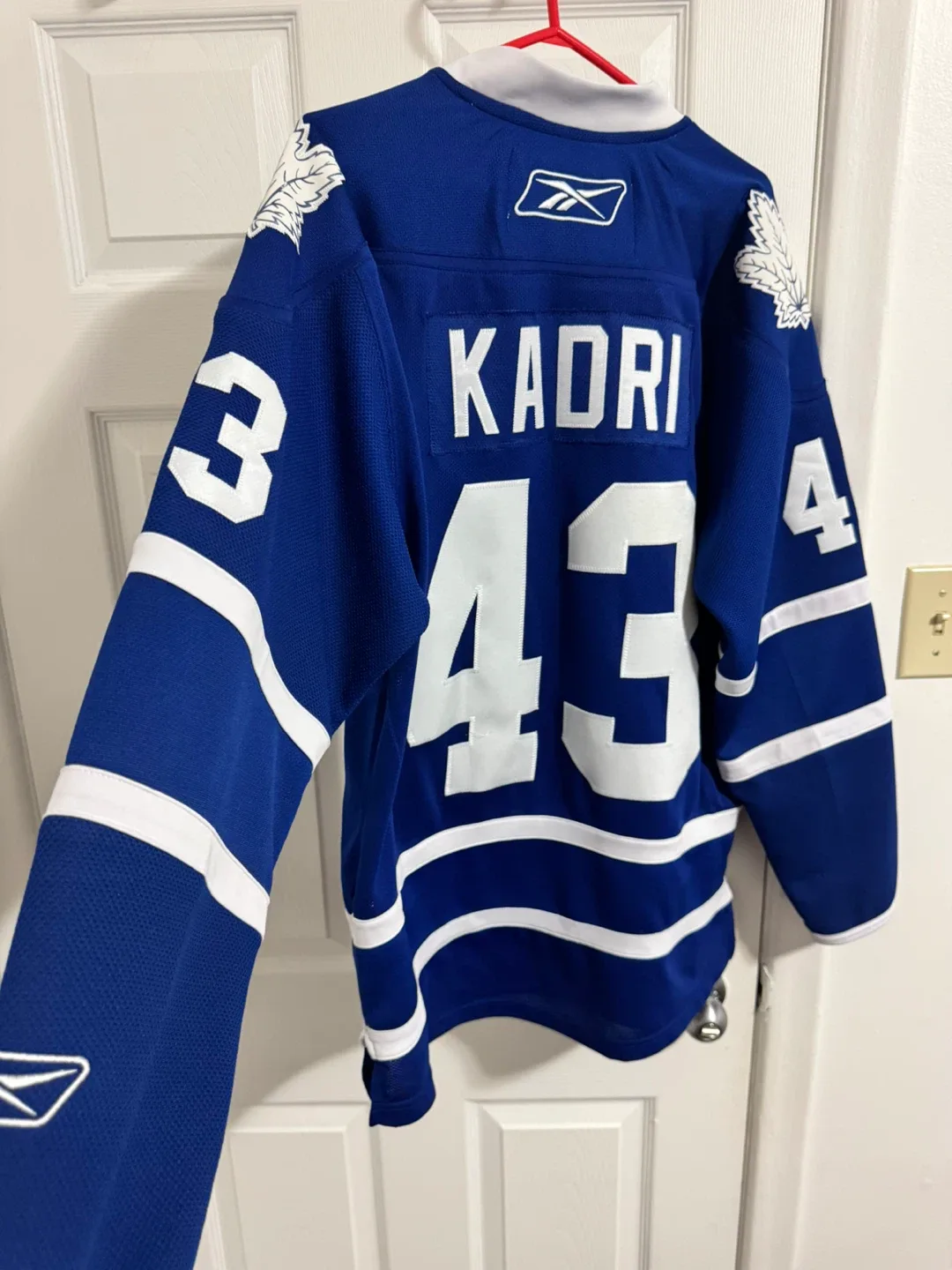Nazem Kadri Toronto Maple Leaf Jersey 43 (medium) image indicator(10)