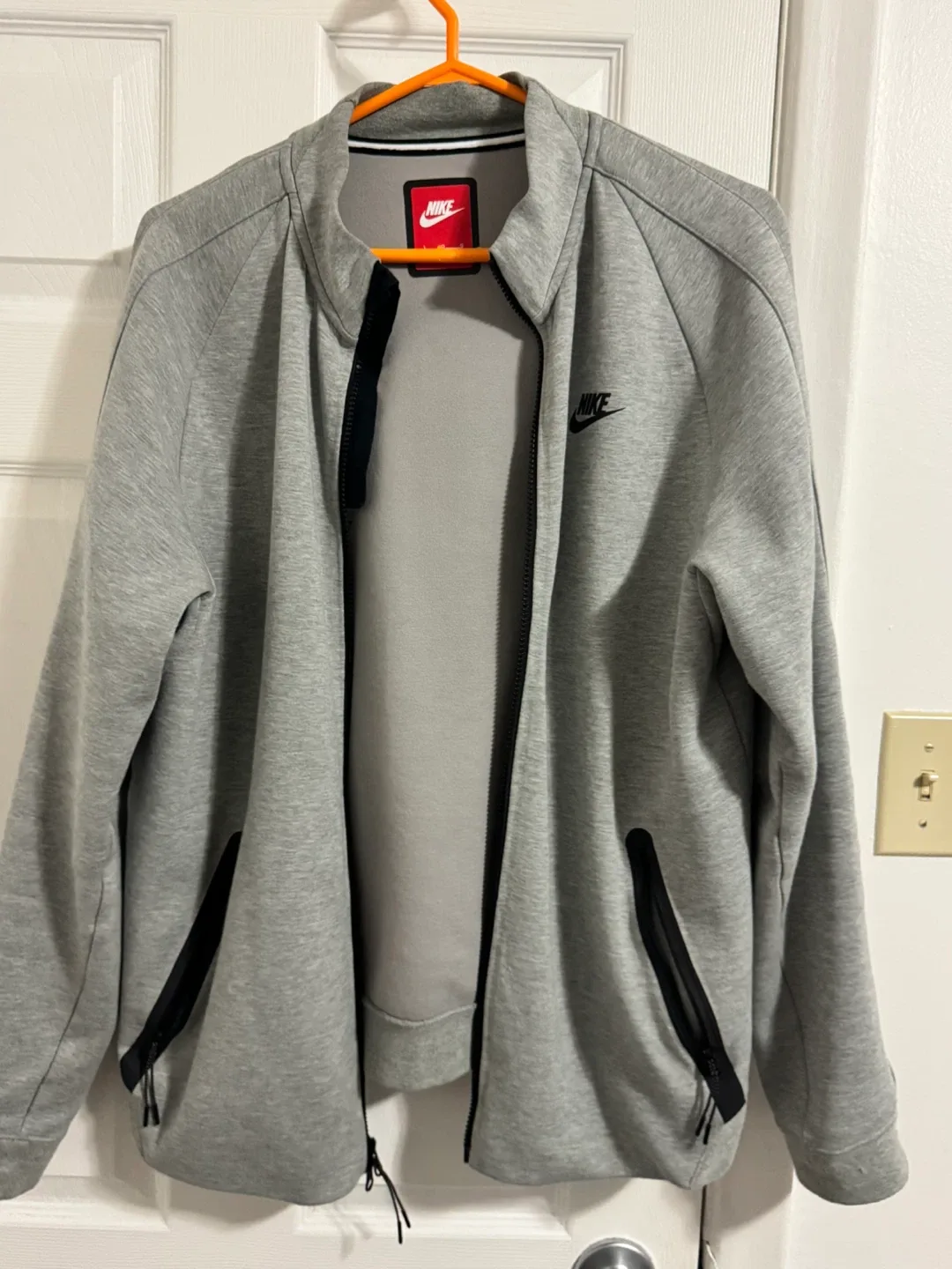 Nike Tech Fleece Jacket Sweatshirt (Large) image indicator(8)