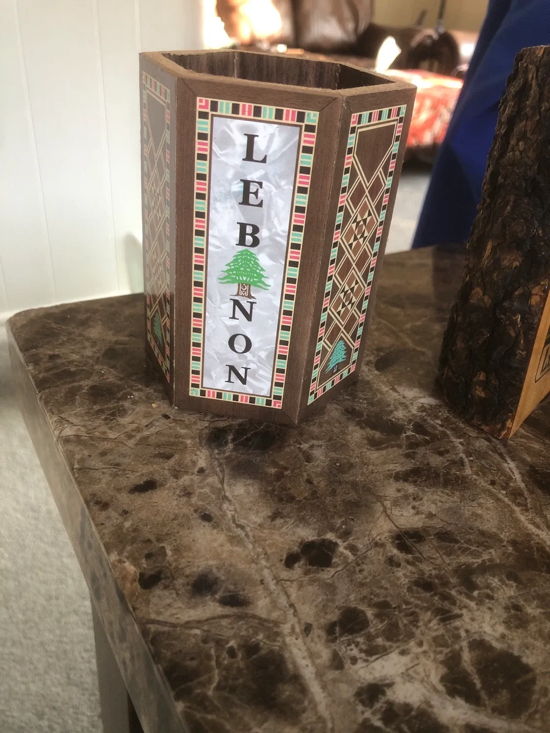 Lebanon Souvenir Photo Holder & Pencil Holder image indicator(4)