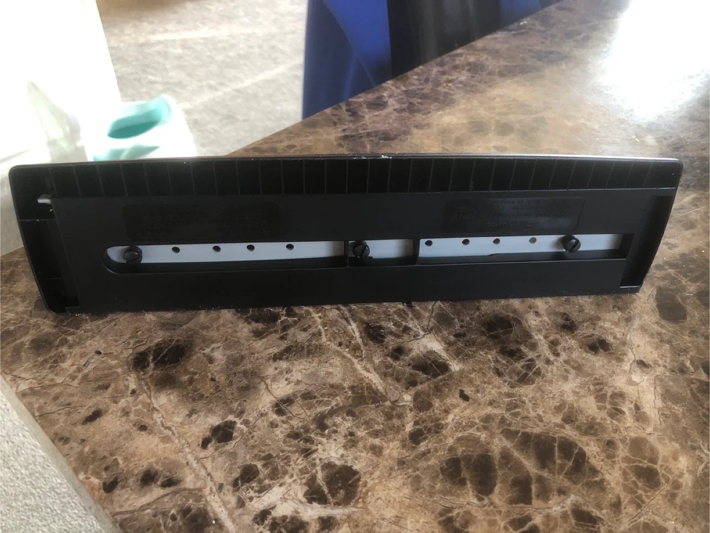 Swingline Hole Punch image indicator(3)