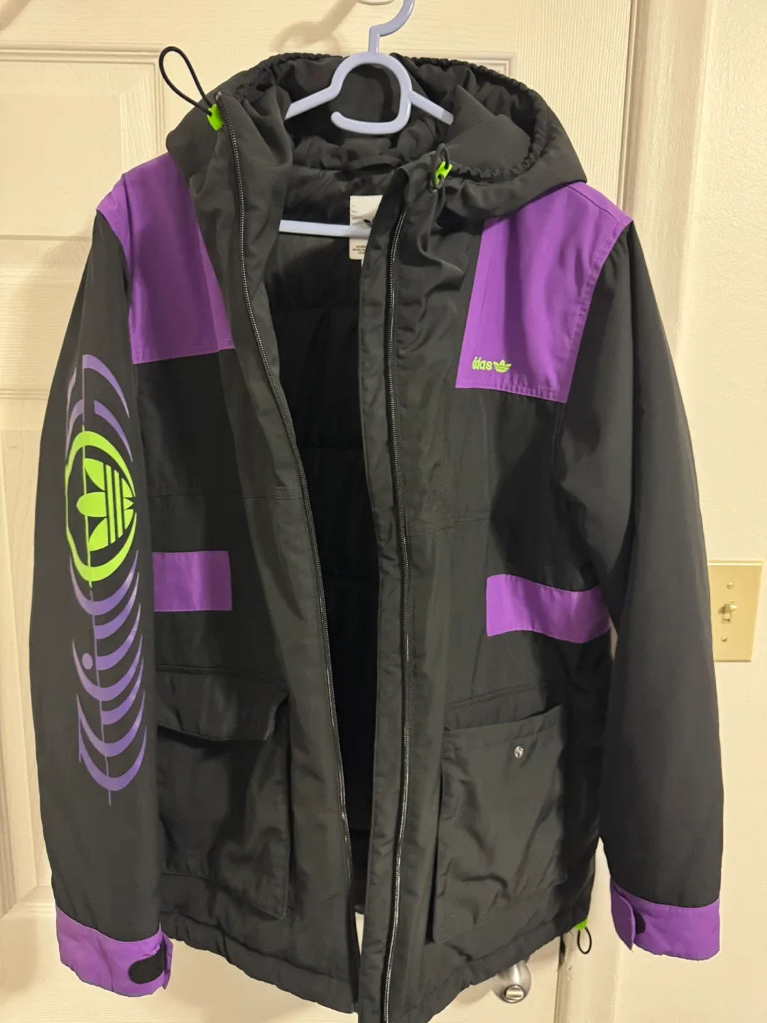 Adidas 2020 Trefoil 3 Stripes Jacket (Large) image indicator(6)