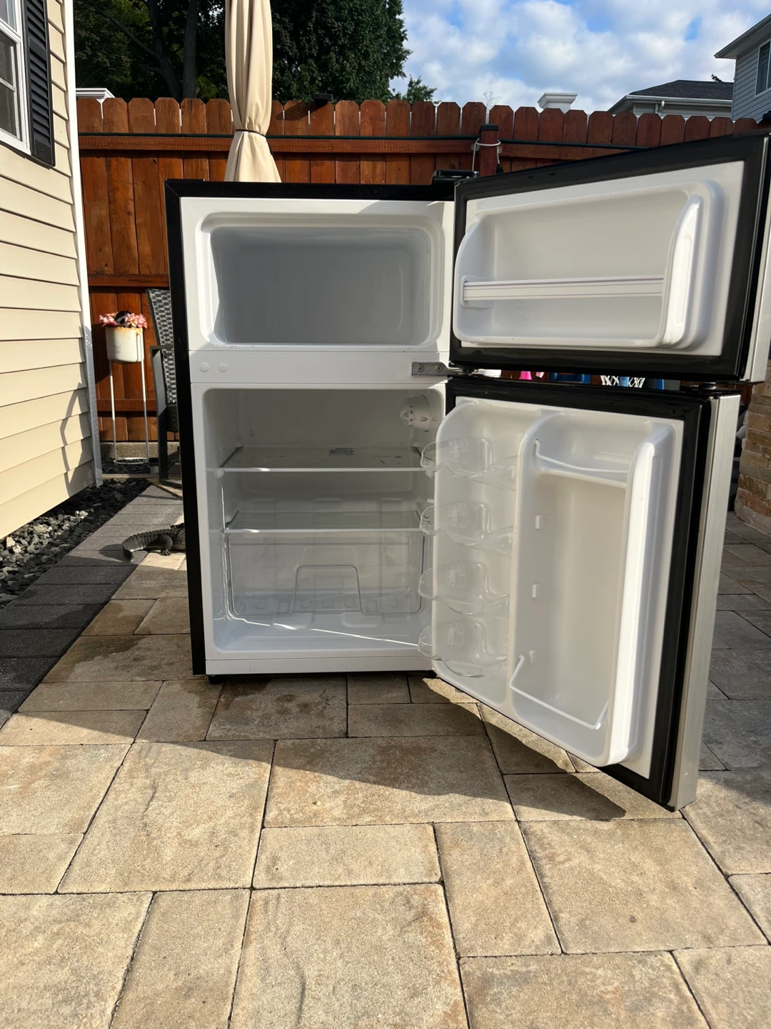 Hisense Mini Fridge - Stainless Steel - photo 2