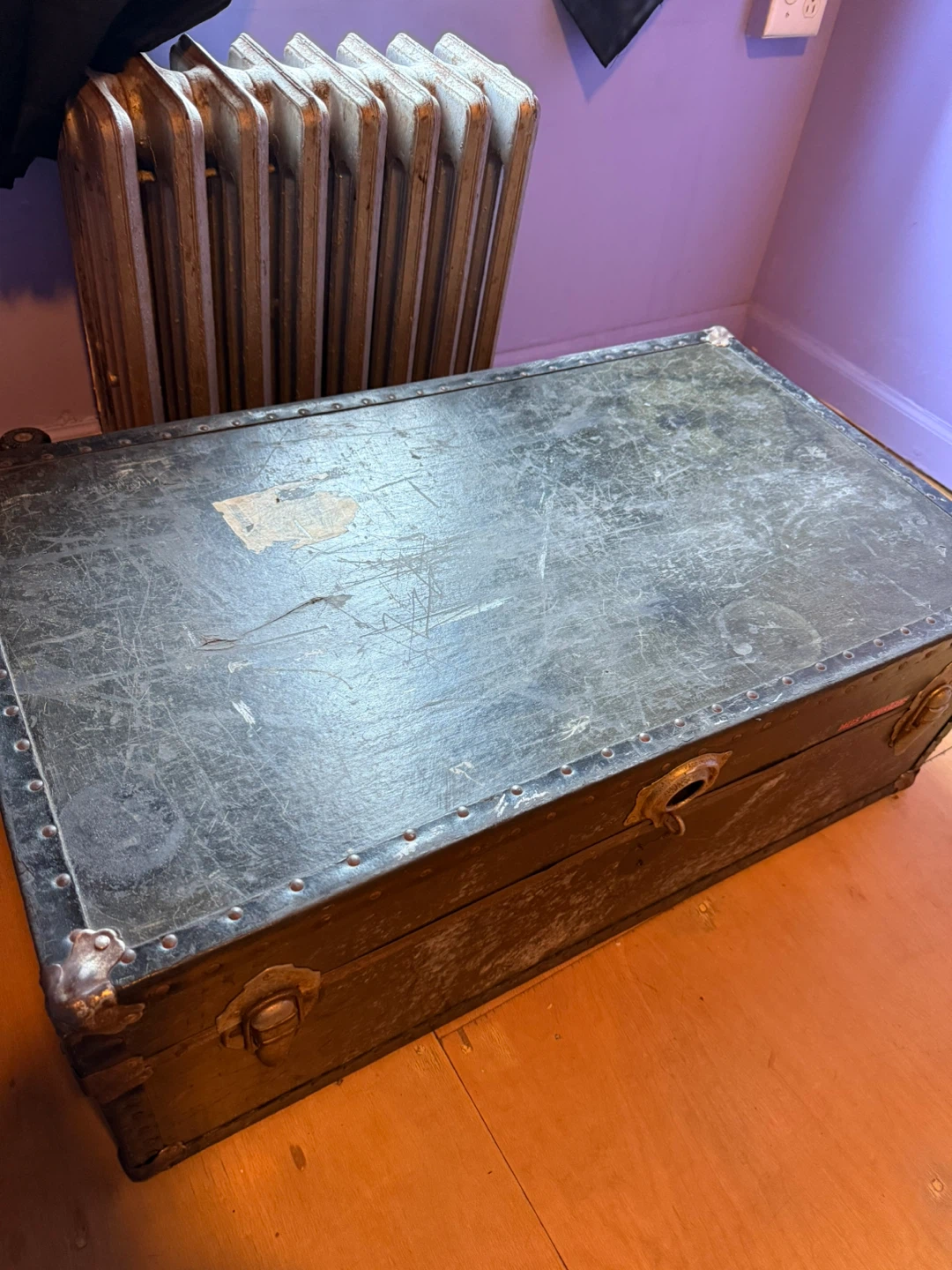 SALE Vintage chest storage - steamer trunk