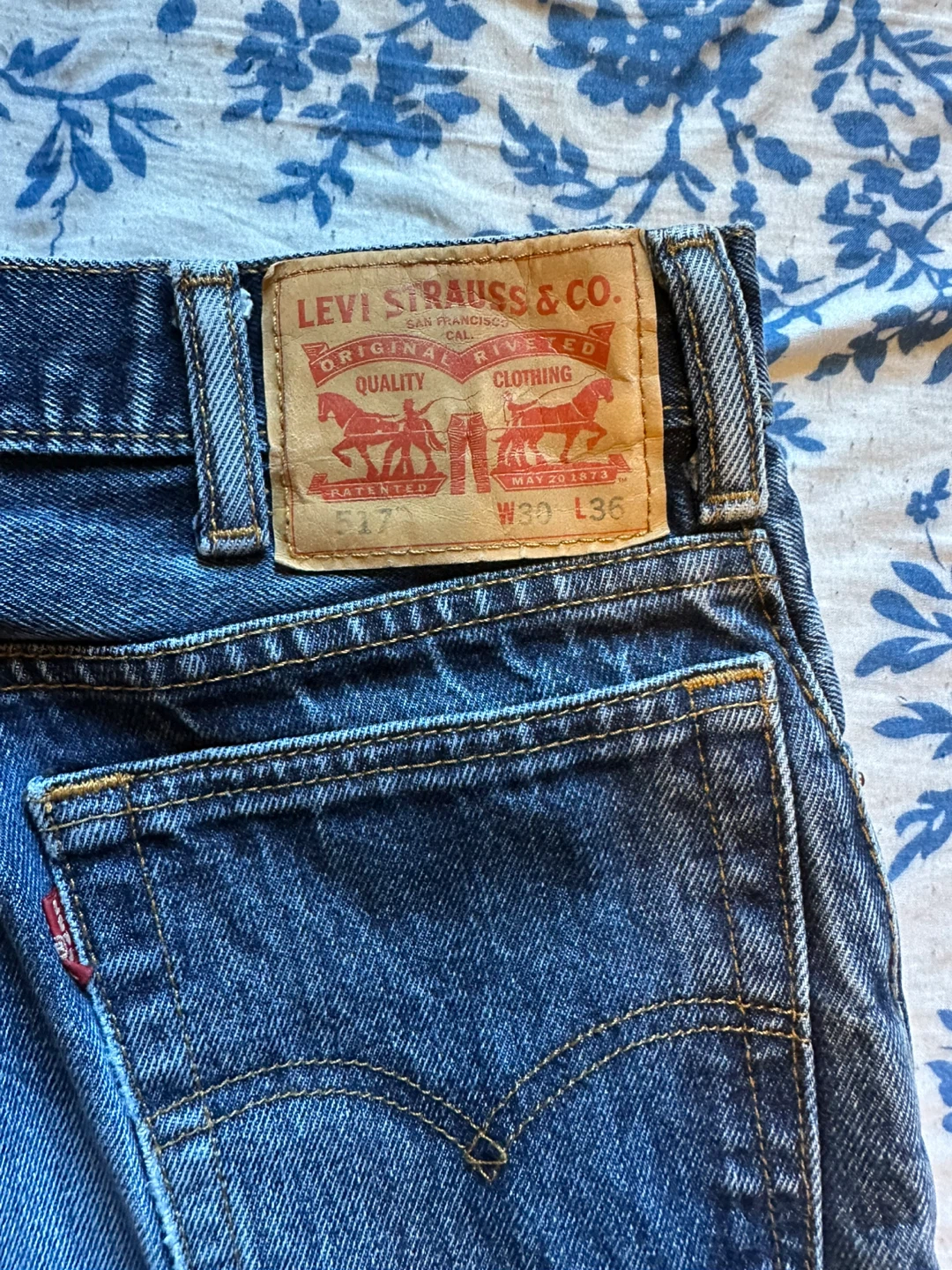 Levi's 517 Bootcut Jeans - W30 L36 - photo 4