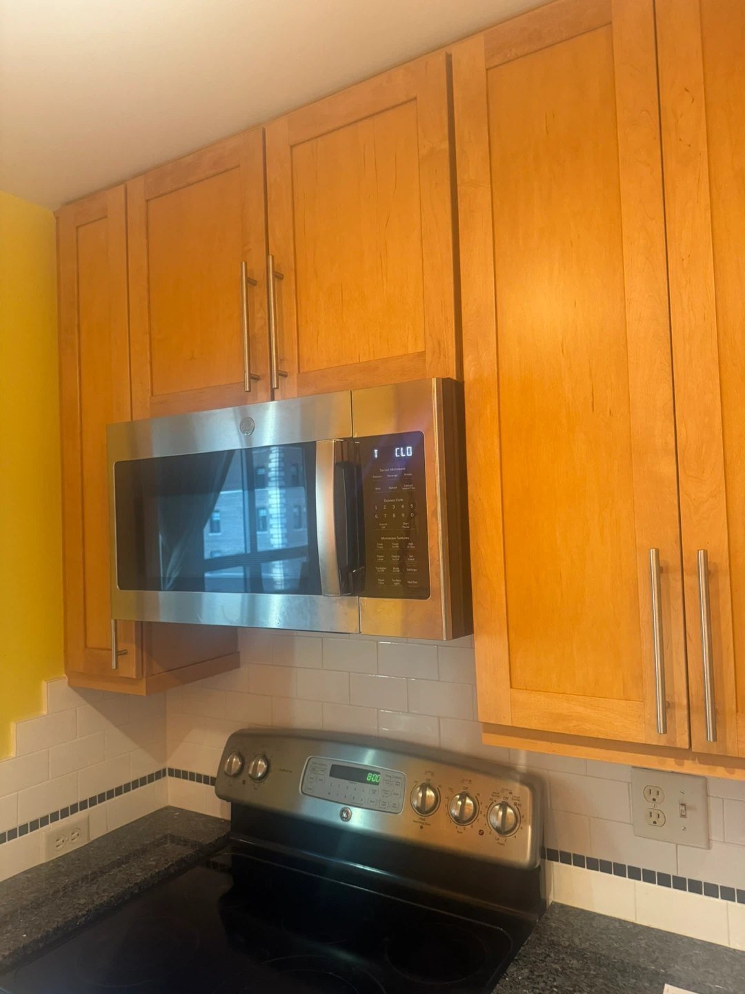 KraftMaid Kitchen Cabinets - photo 3