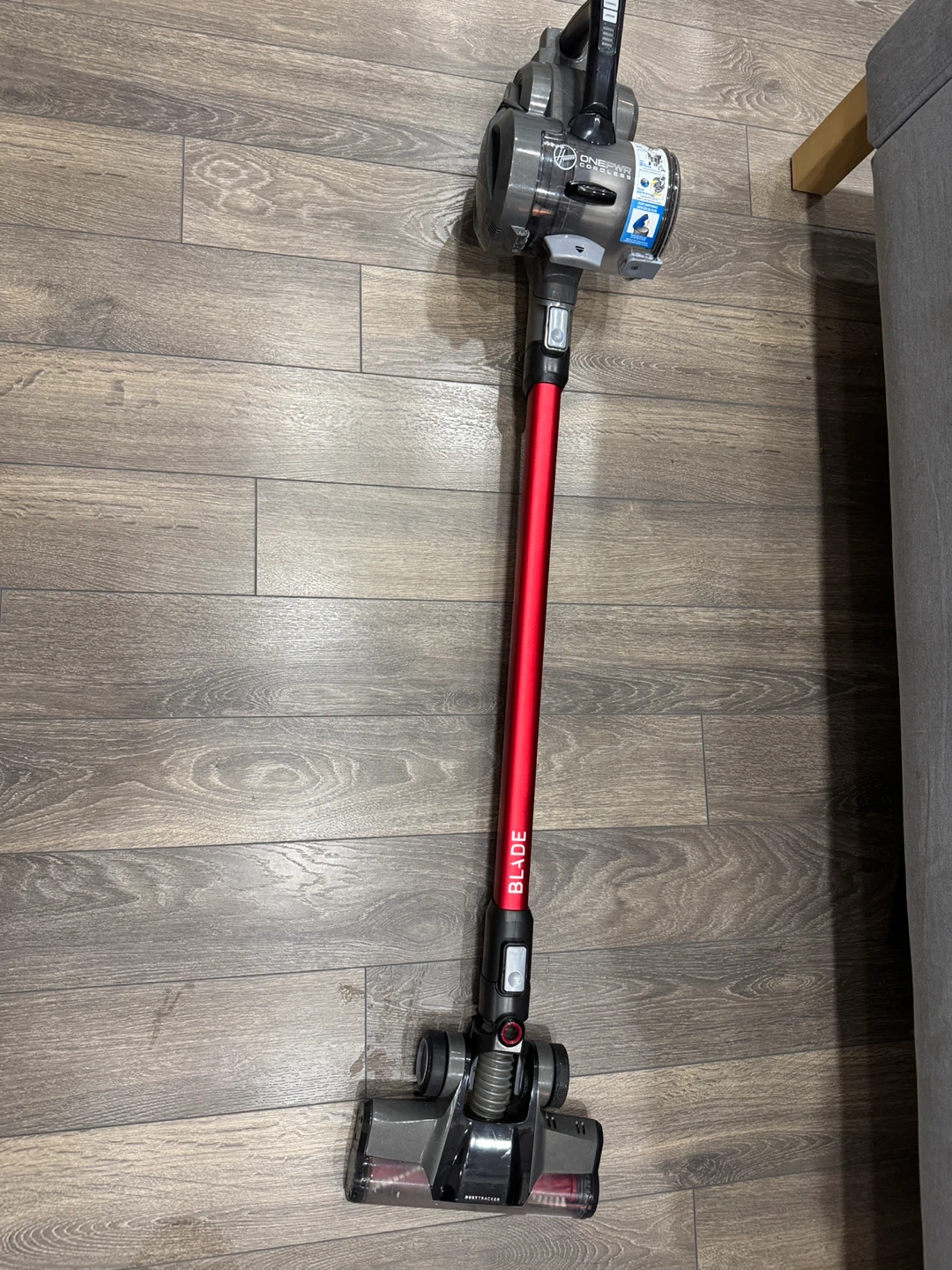 Hoover One Blade Cordless Vacuum - photo 2