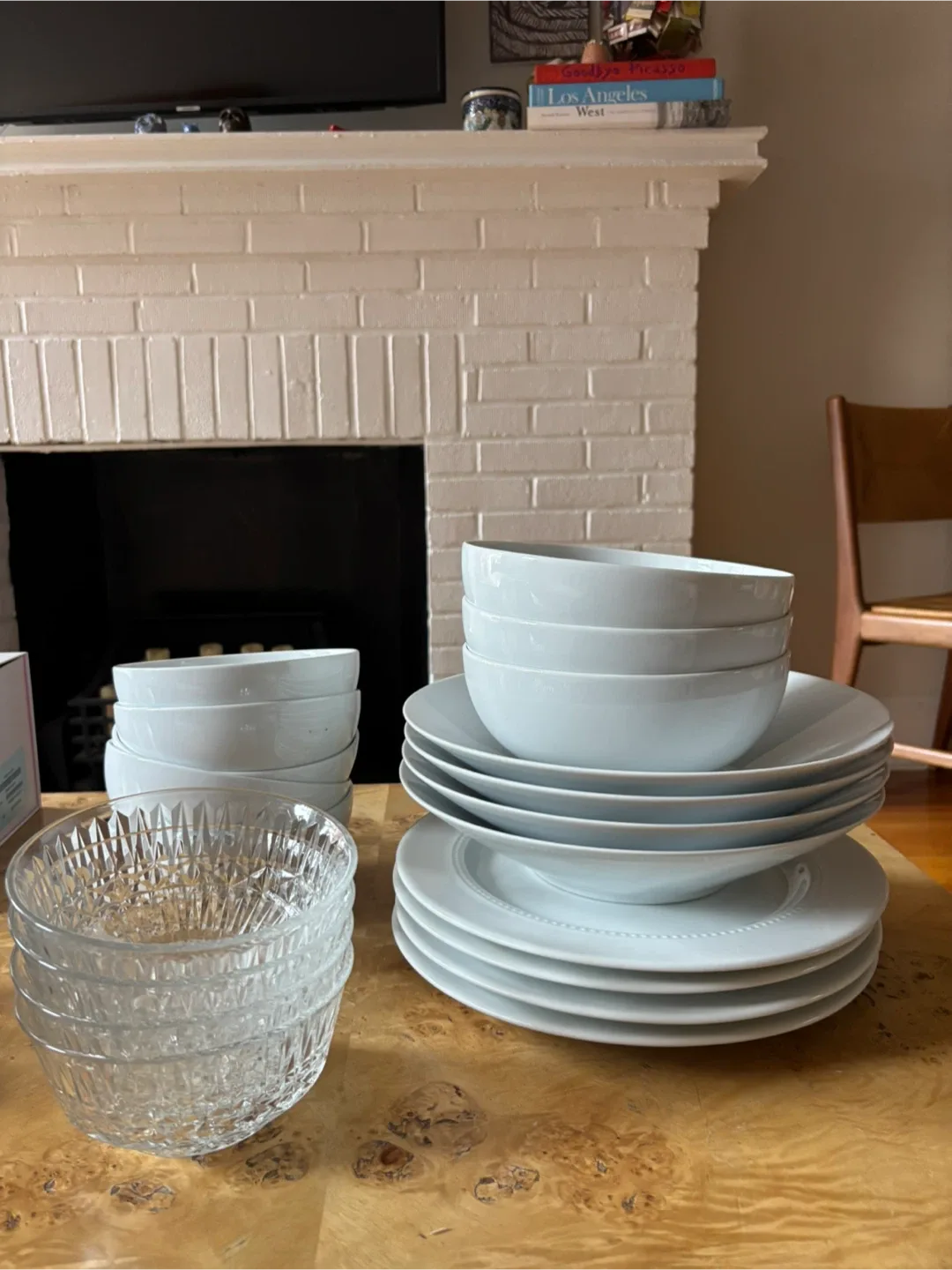 Moving Sale! Plates and Bowls image indicator(10)