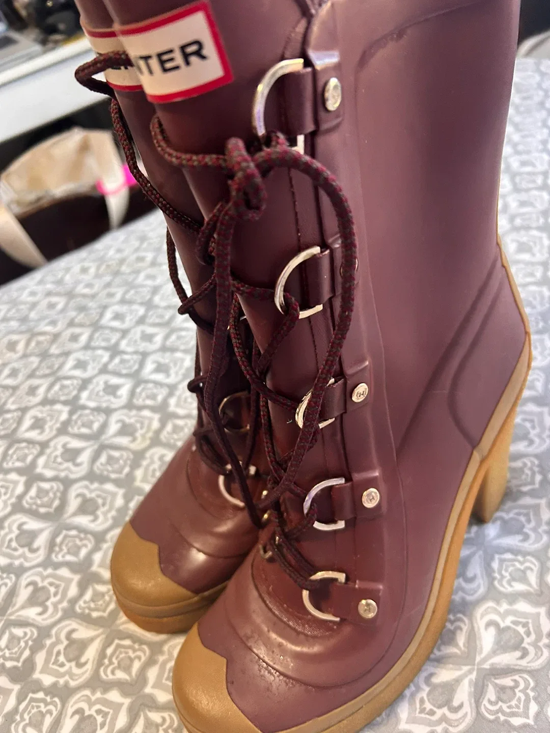 Hunter Women's Insulated Heeled Rain Boots - Size 7 image indicator(4)