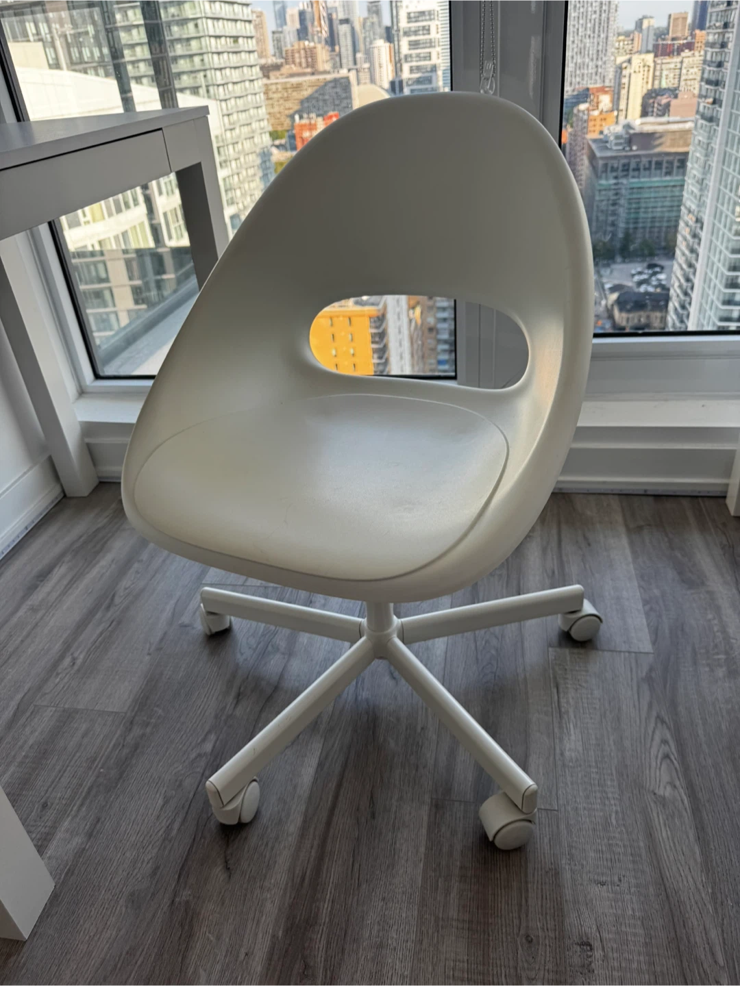 IKEA Vilgot White Swivel Chair