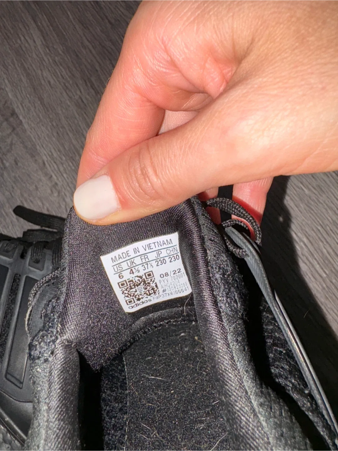 Adidas Ultraboost 5.0 DNA All Black - Women's US 6 image indicator(2)