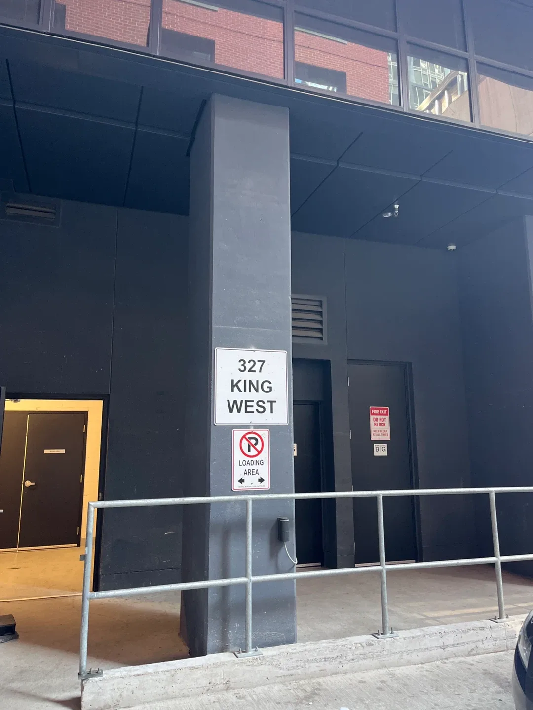 White Dresser with Drawers image indicator(2)