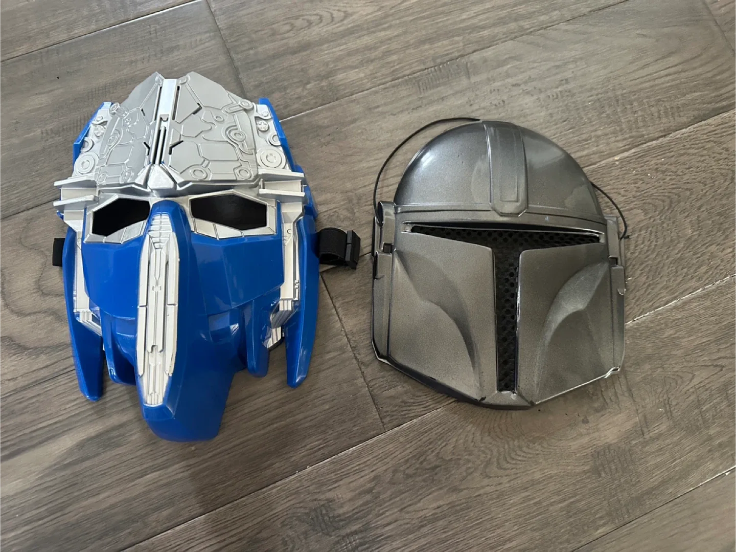 Transformers Optimus Prime & Mandalorian Mask thumbnail