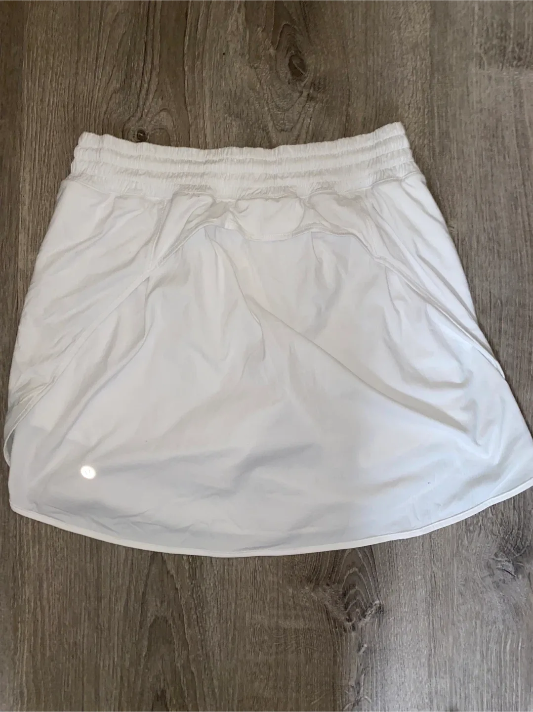 Lululemon White Tennis Skirt - Size 10 image indicator(4)