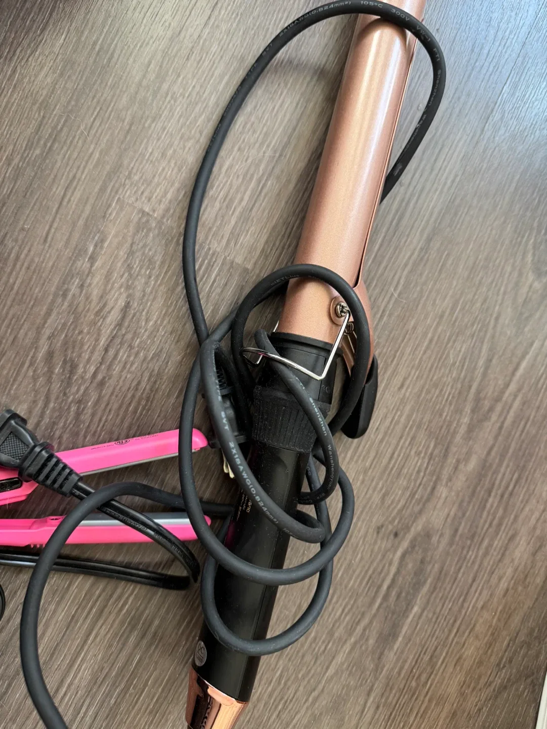 Curling Iron & Mini Straightener Set image indicator(2)