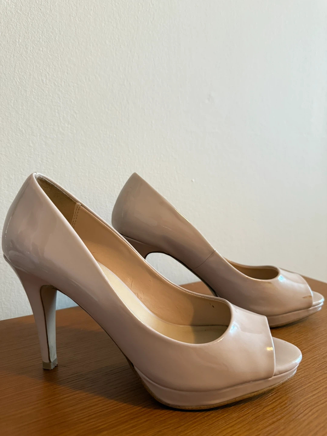 Aldo Beige Patent Leather Peep Toe Heels - photo 2