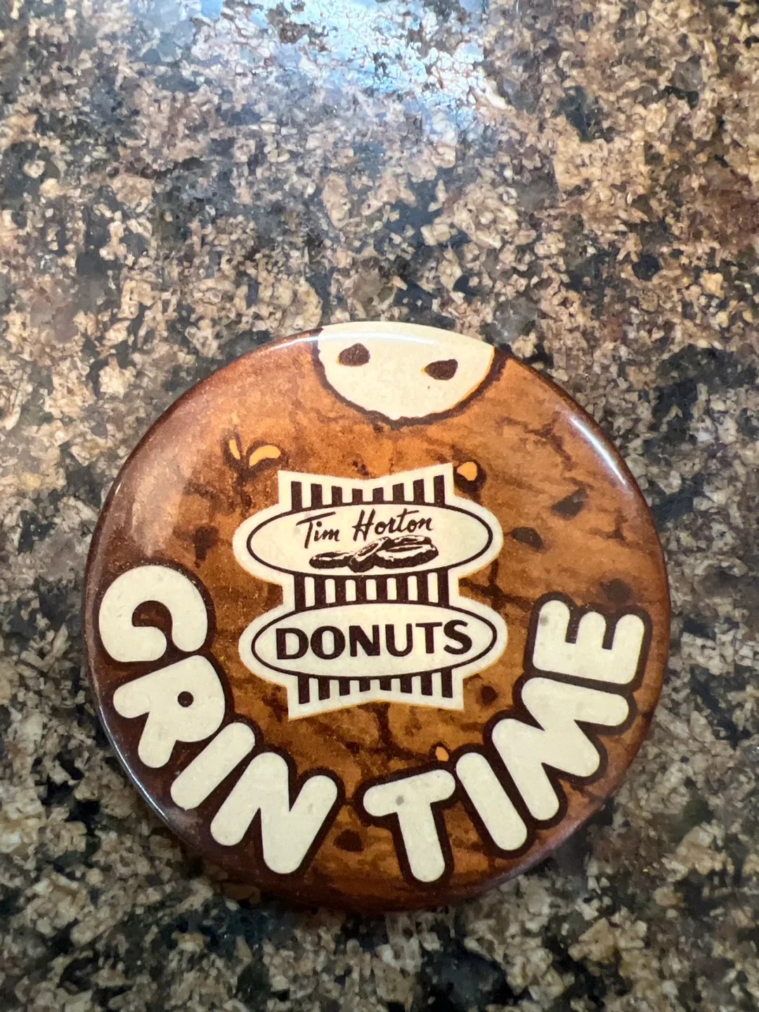 Now with 3 Tim Hortons Mug vintage button & Serving Plate Set thumbnail