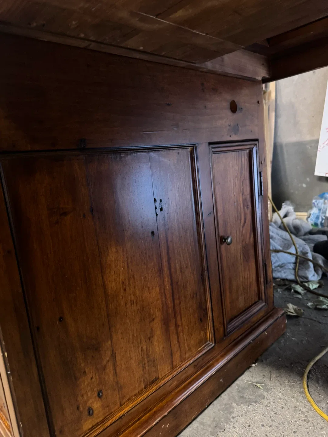 Wooden Executive Desk with Black Leather Top image indicator(4)