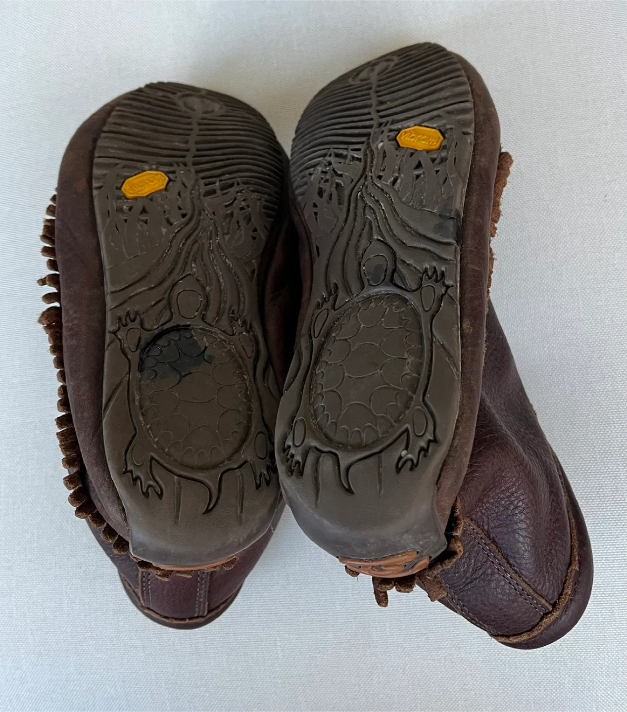 Manitobah Leather Mukluks Women Size 7.5-8 image indicator(2)