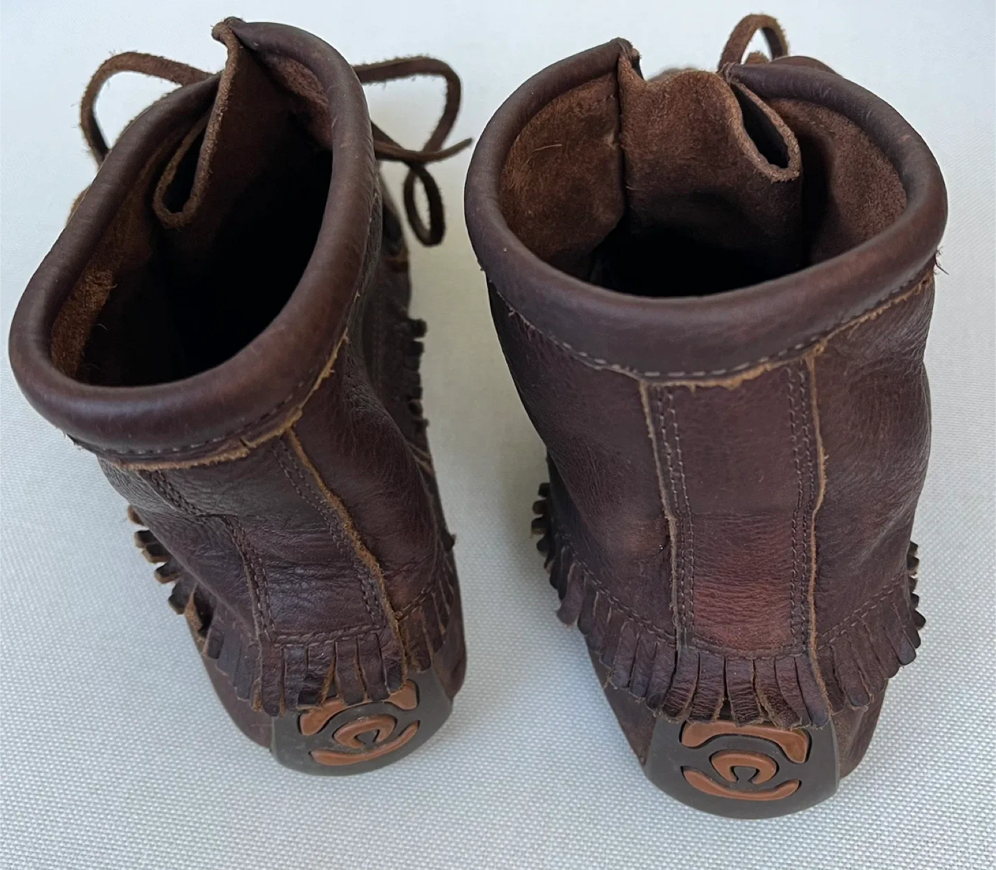 Manitobah Leather Mukluks Women Size 7.5-8 image indicator(5)