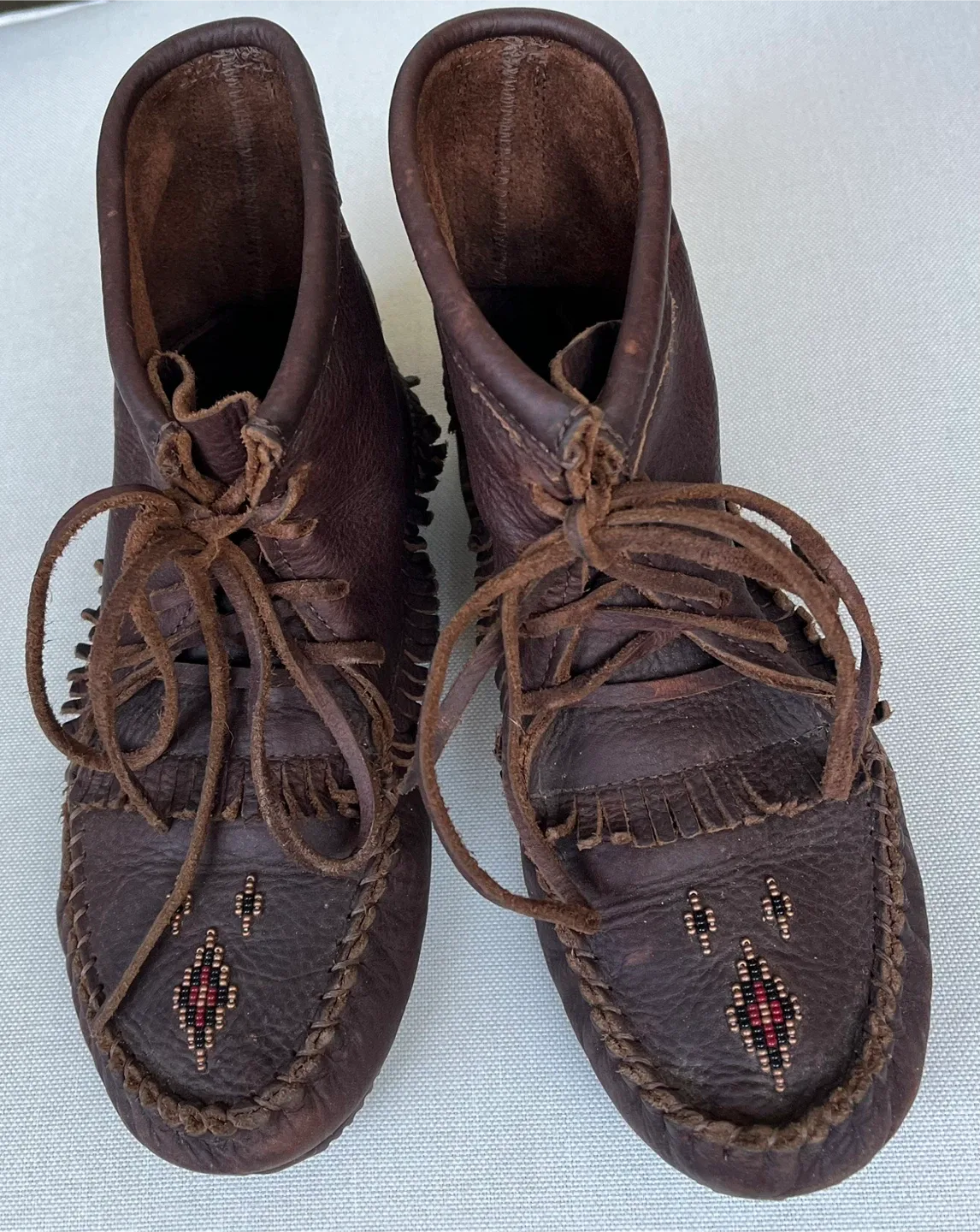 Manitobah Leather Mukluks Women Size 7.5-8 image indicator(7)