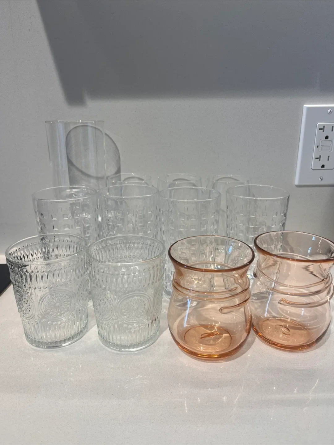 Assorted Glassware Set thumbnail