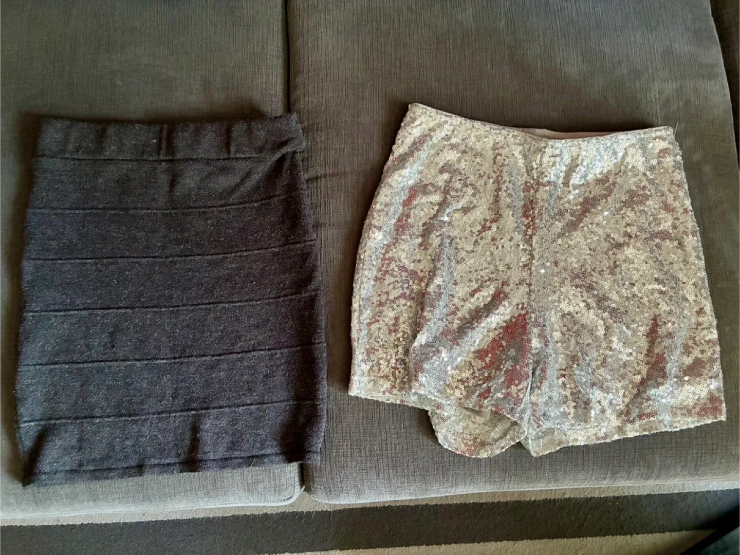 Four Assorted XS Women's Skirts thumbnail