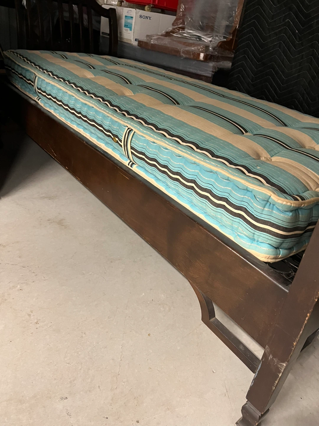 Antique Daybed - 5'9" - photo 2