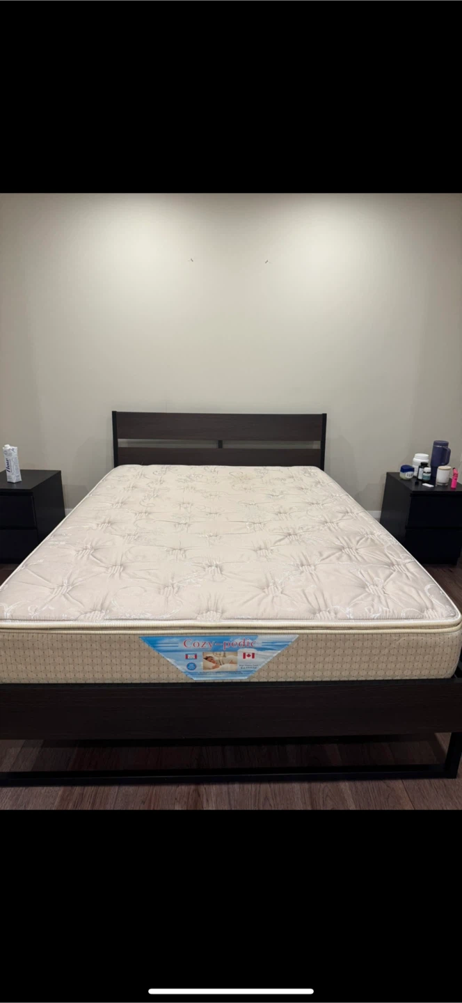Queen Size Bed Frame and Mattress with night tables - photo 4