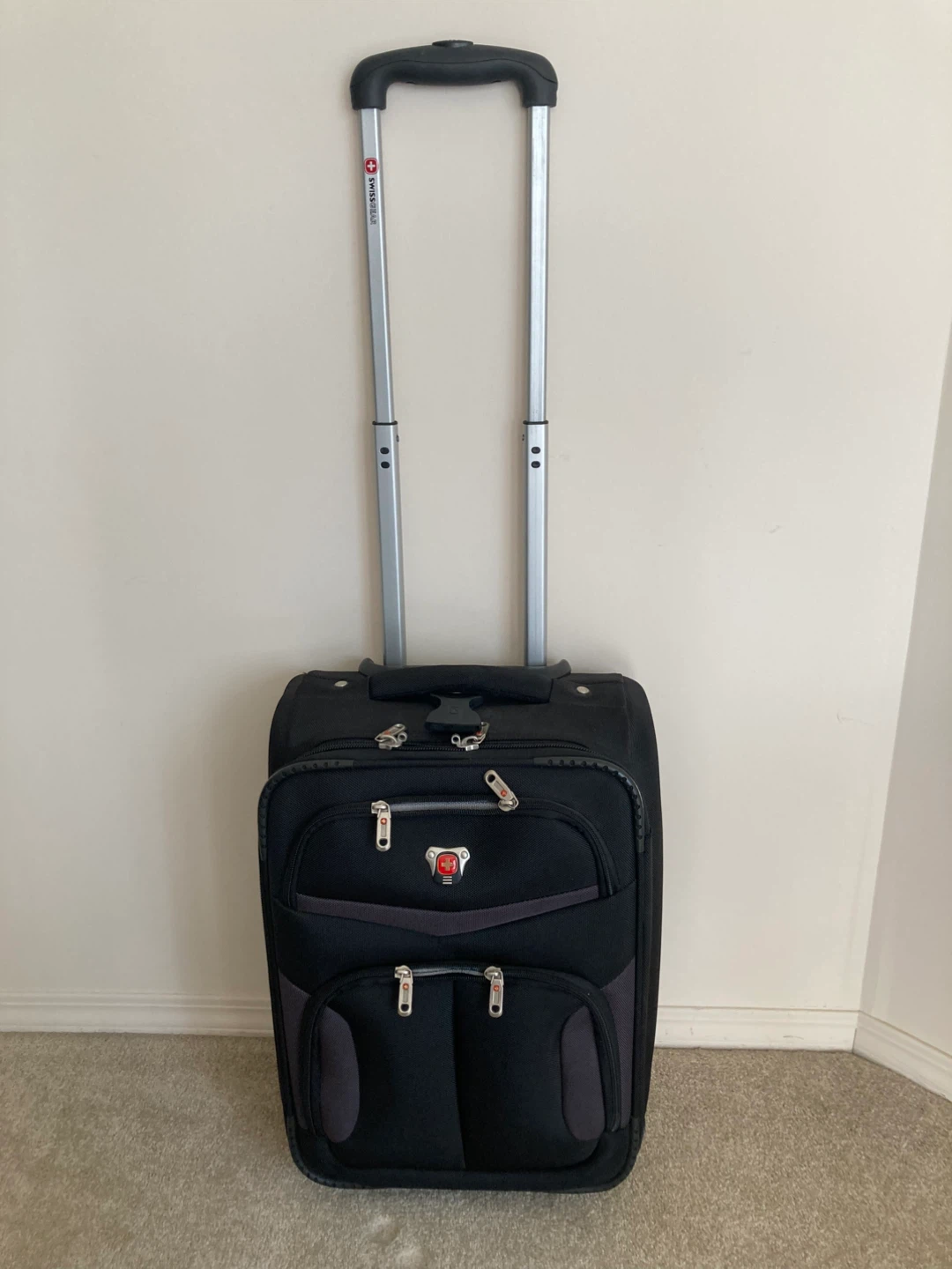 Carry-on suitcase - photo 2