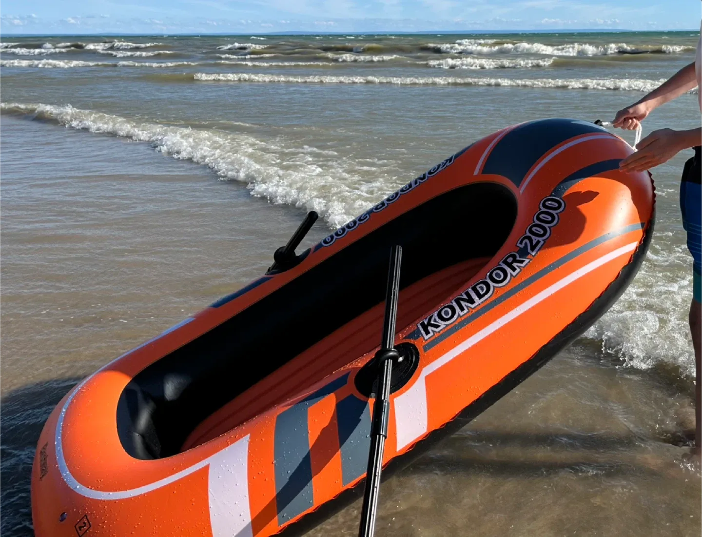 LIKE NEW ✅ Inflatable Boat + FREE Oars 🥕 thumbnail