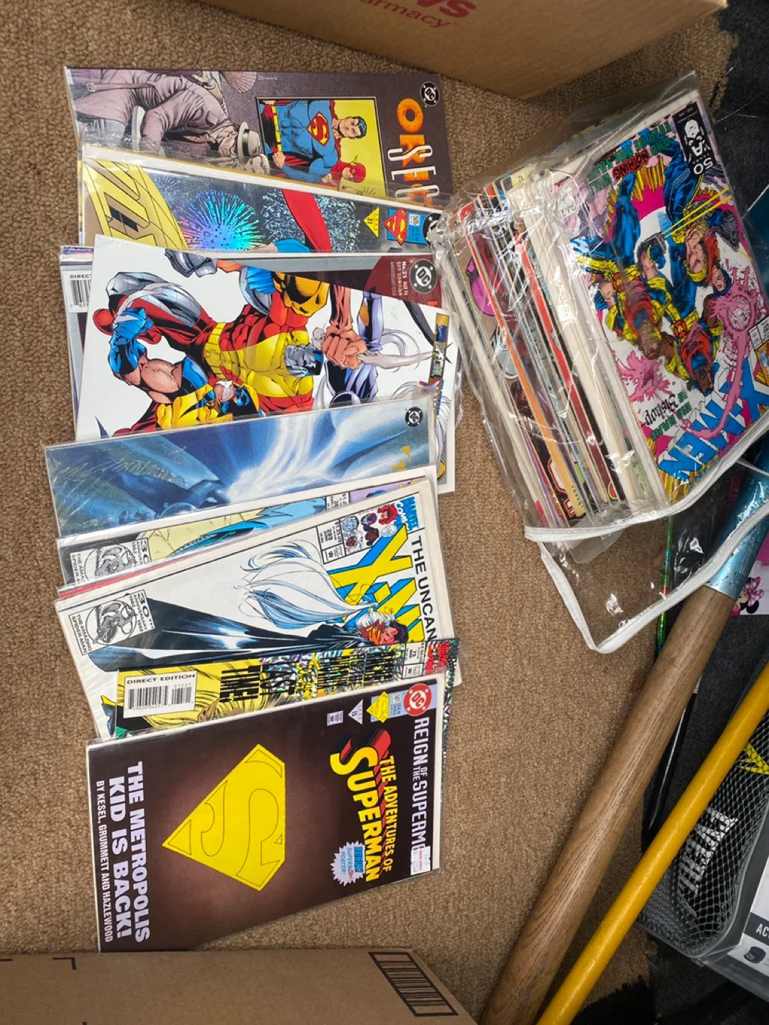 Vintage DC & Marvel Comic Book Lot thumbnail