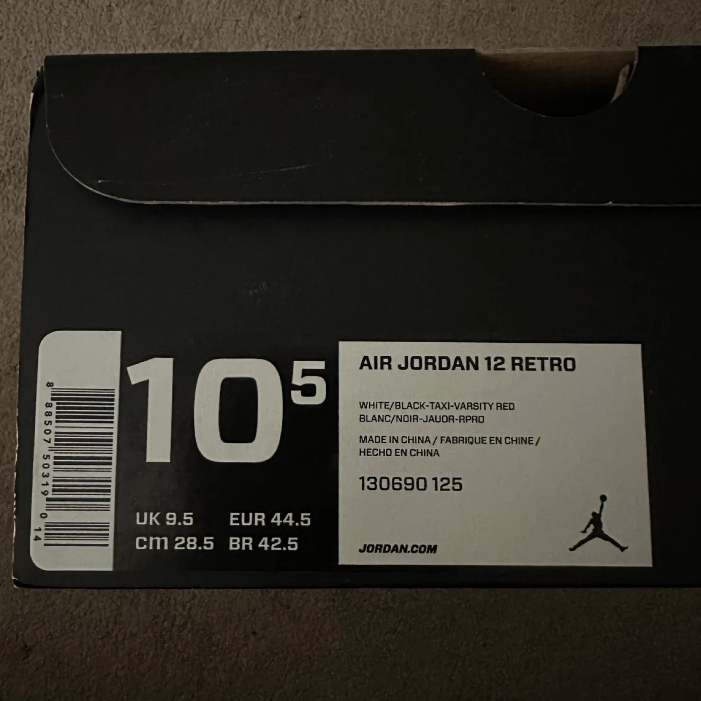 Jordan 12 Taxi image indicator(2)