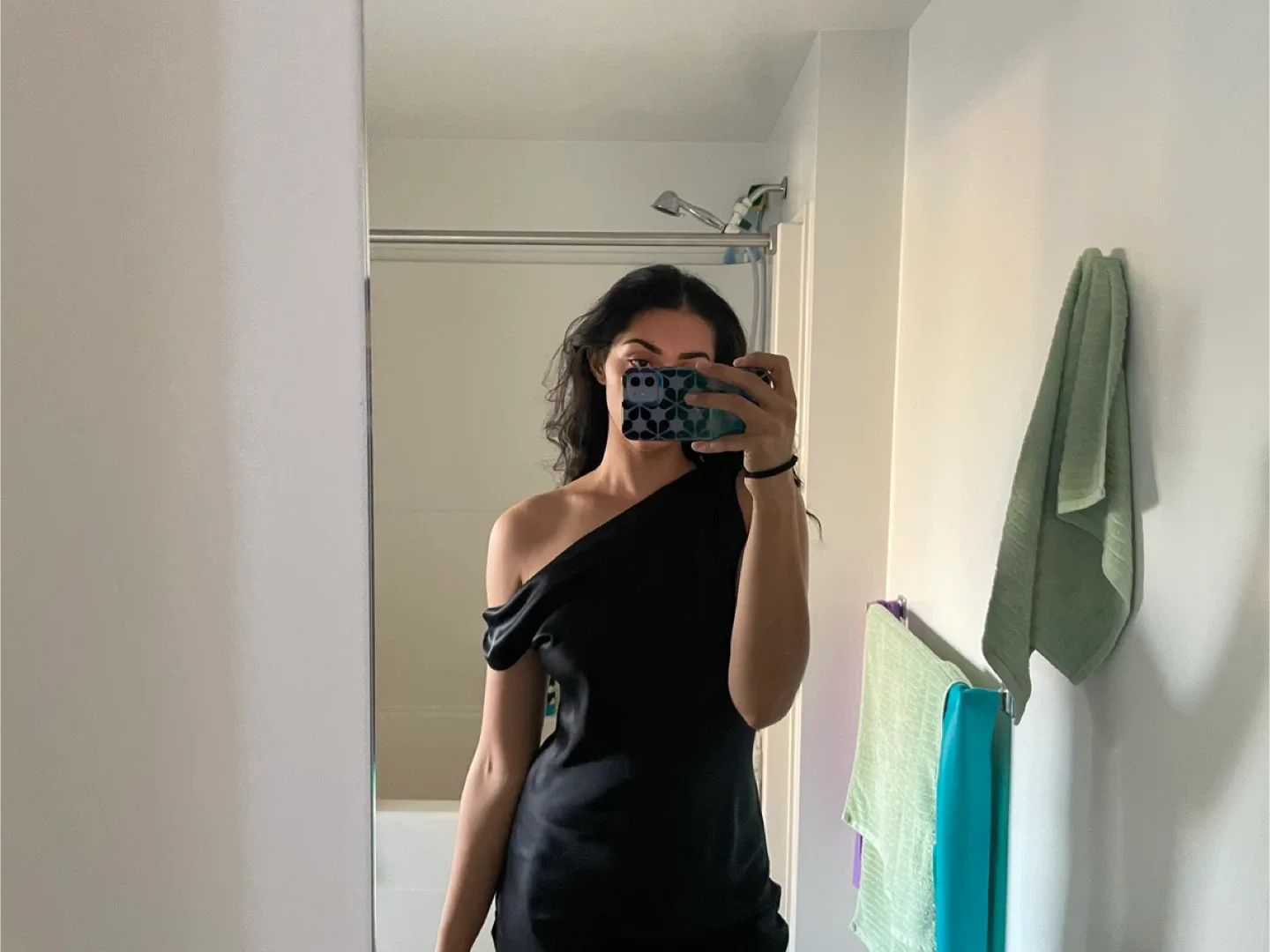 Black One-Shoulder Dress 100% silk image indicator(2)