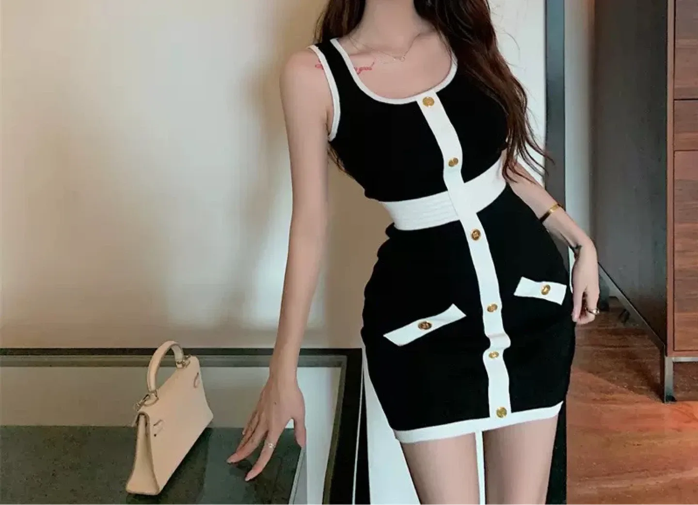 Black & White Sleeveless Dress thumbnail