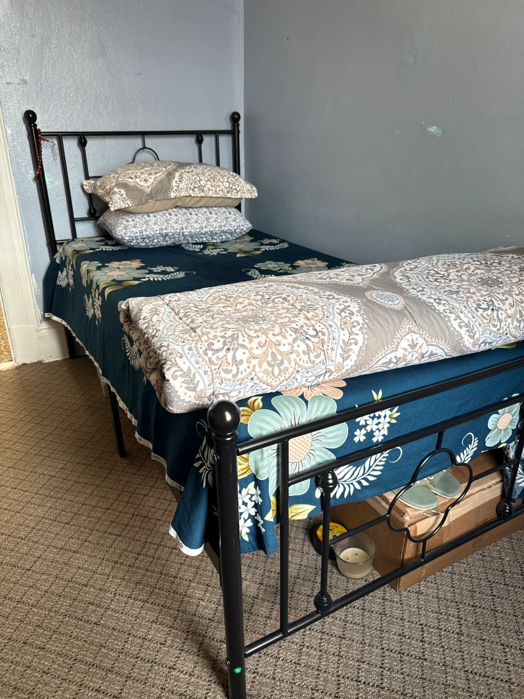 Twin Bed