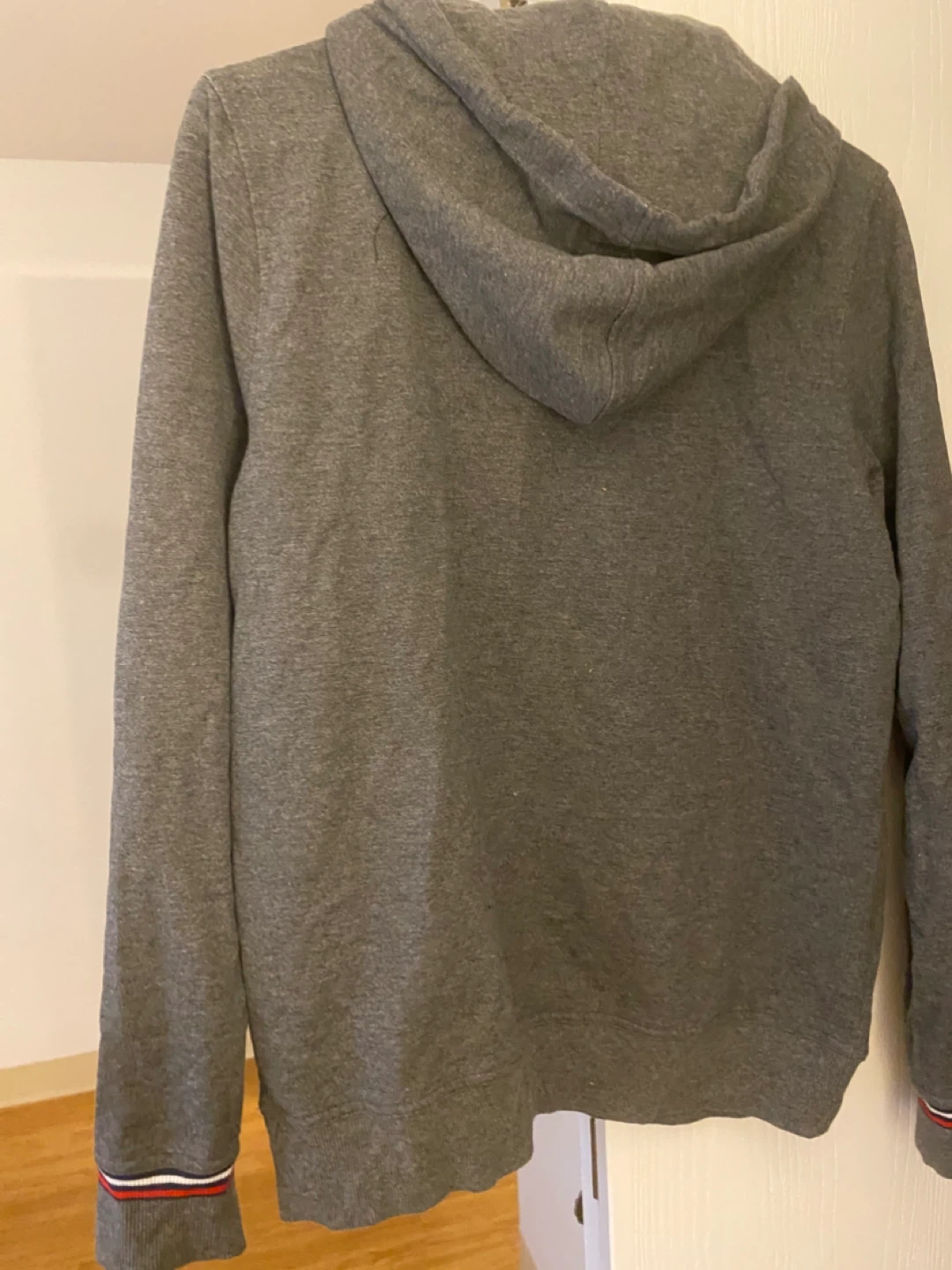 Fila Grey Hoodie - Size Large - photo 3