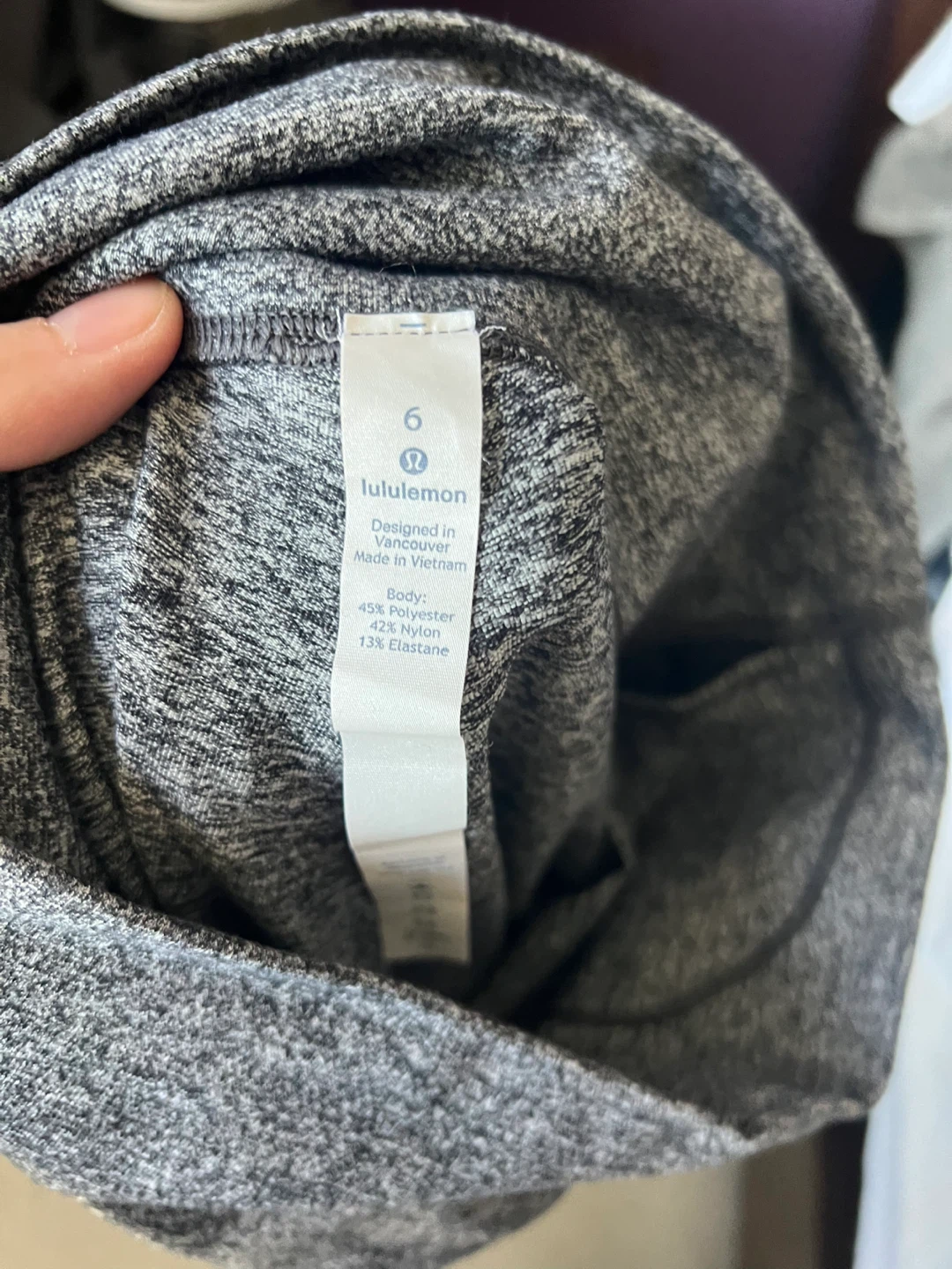 Lululemon Grey Leggings - Size 6 - photo 3