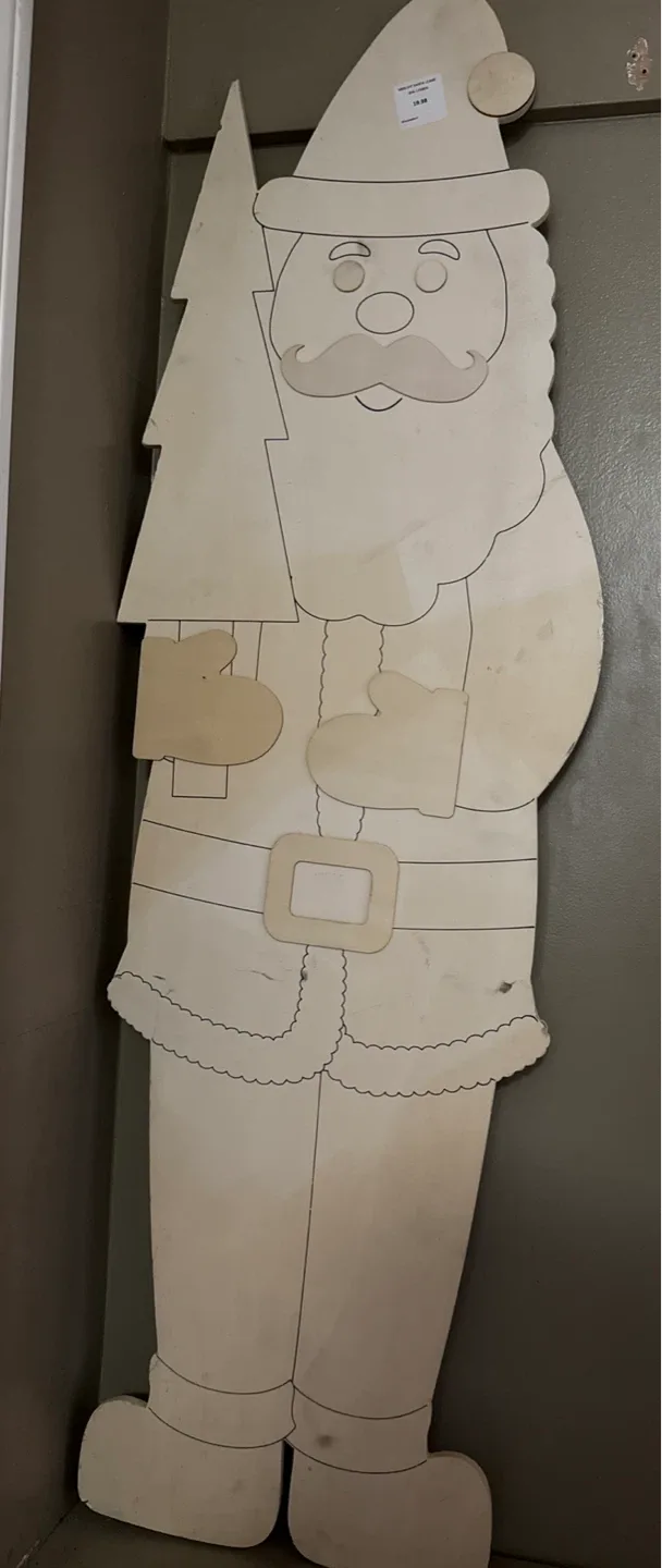 DIY Wood Santa with Tree thumbnail