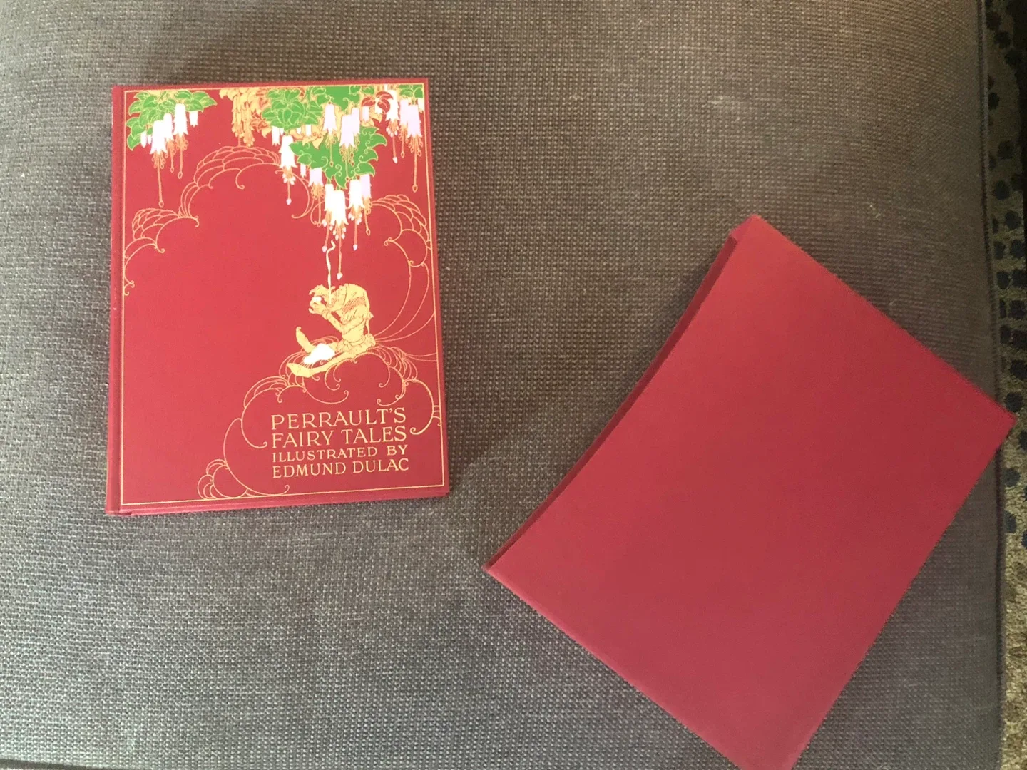 Perrault's Fairy Tales Illustrated by Edmund Dulac image indicator(2)