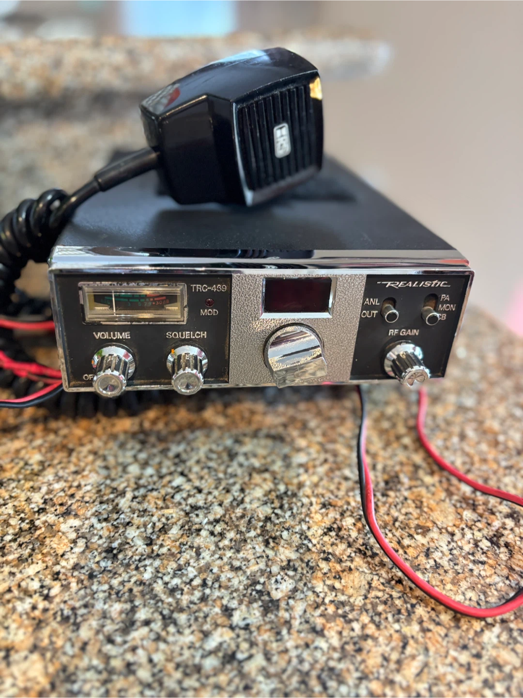 Realistic TRC-469 CB Radio - photo 4