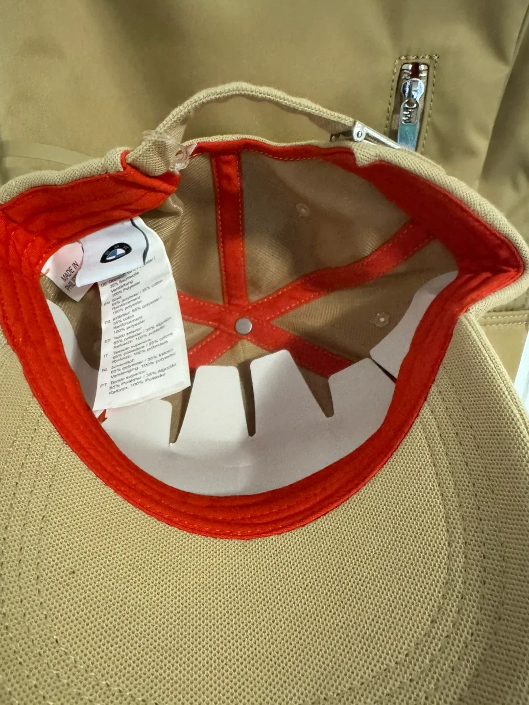 BMW Backpack Modern Sand with Cap image indicator(8)