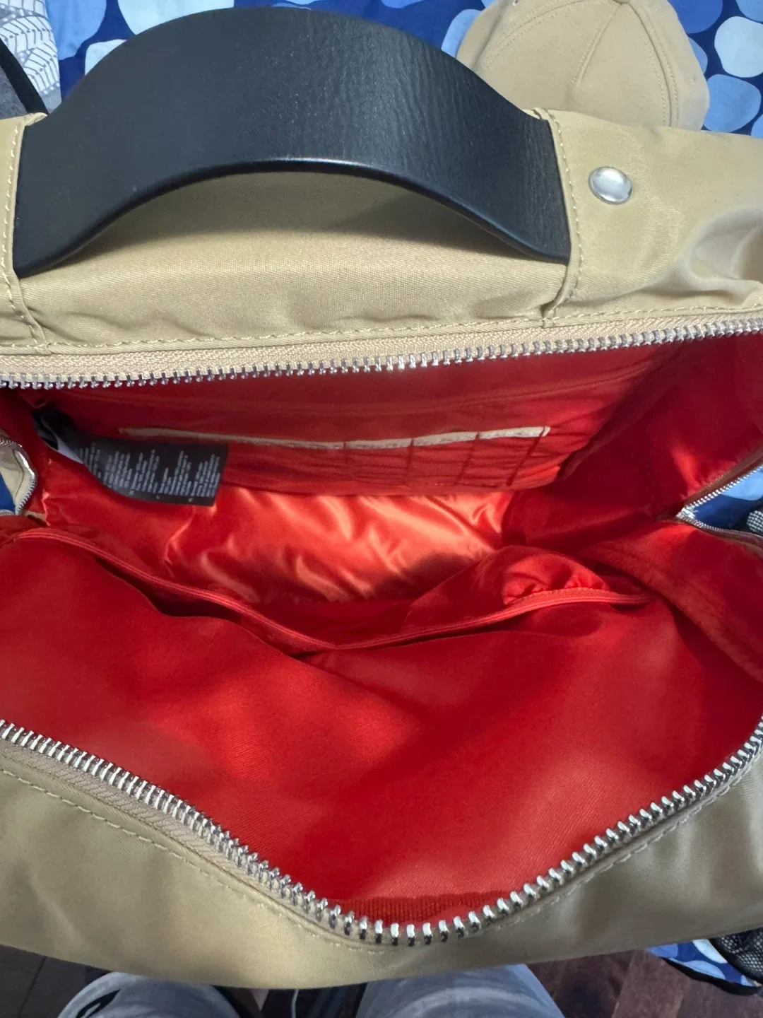 BMW Backpack Modern Sand with Cap image indicator(9)