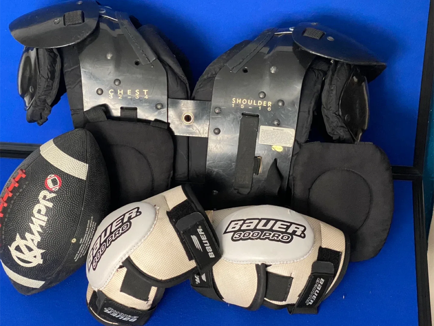 Pro customs series GTA Youth or Adult Football Padding bundle. image indicator(2)