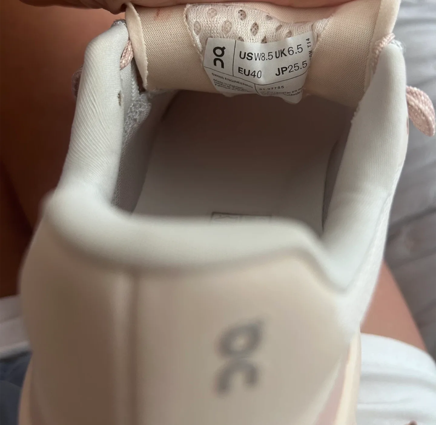 On CloudTec Running Shoes - Women's US 8.5 image indicator(4)