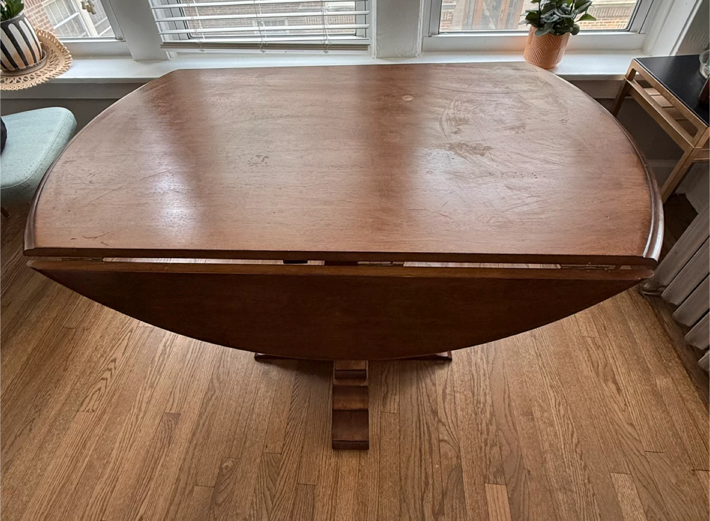 Round Wooden Dining Table - photo 4