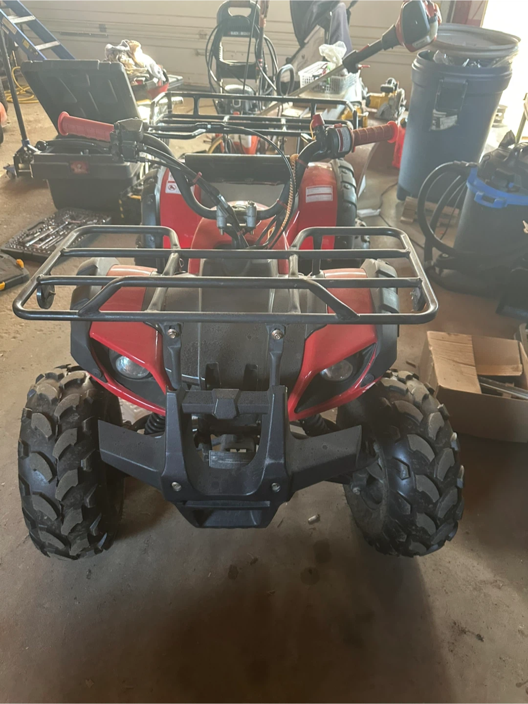 Red ATV  kids - almost new