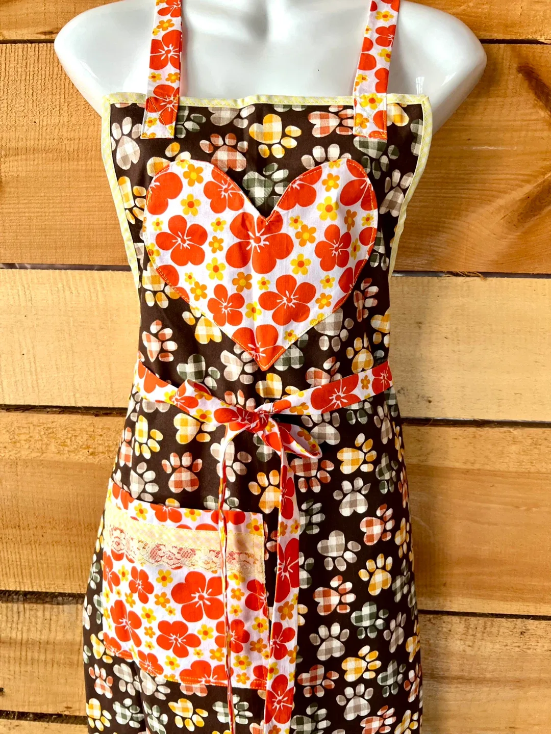 Handmade by me. Floral & Paw Print Apron image indicator(3)