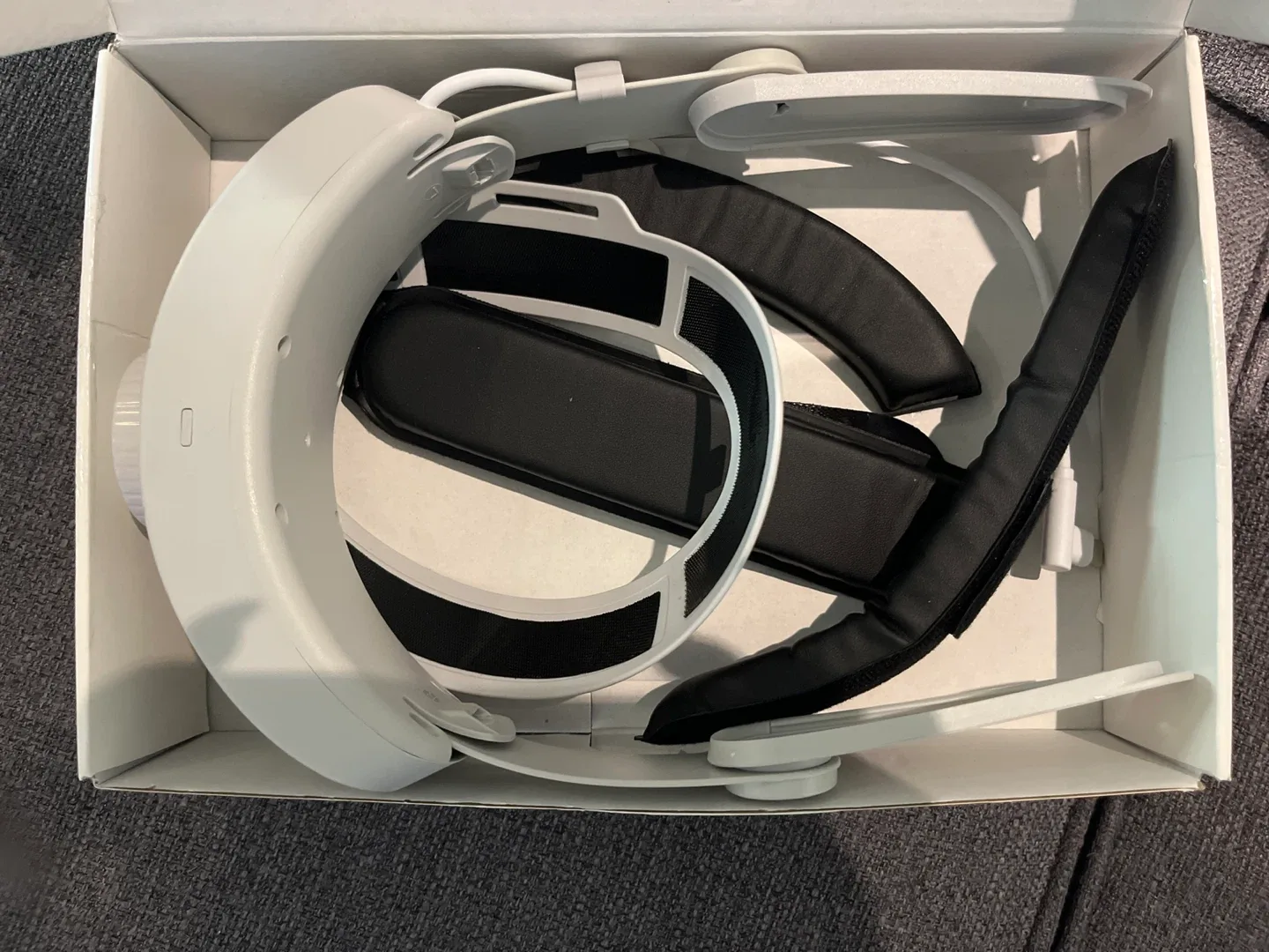 Meta Quest 3S RGB Charging Head Strap - New! image indicator(2)