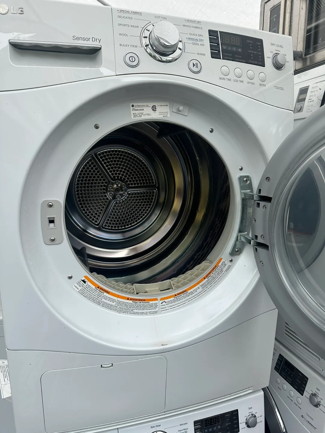LG Sensor Dry Washing Machine thumbnail